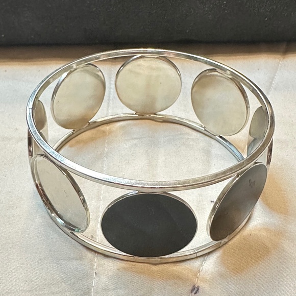 3/$10 Silver & black bangle bracelet, large black discs. - Picture 3 of 8
